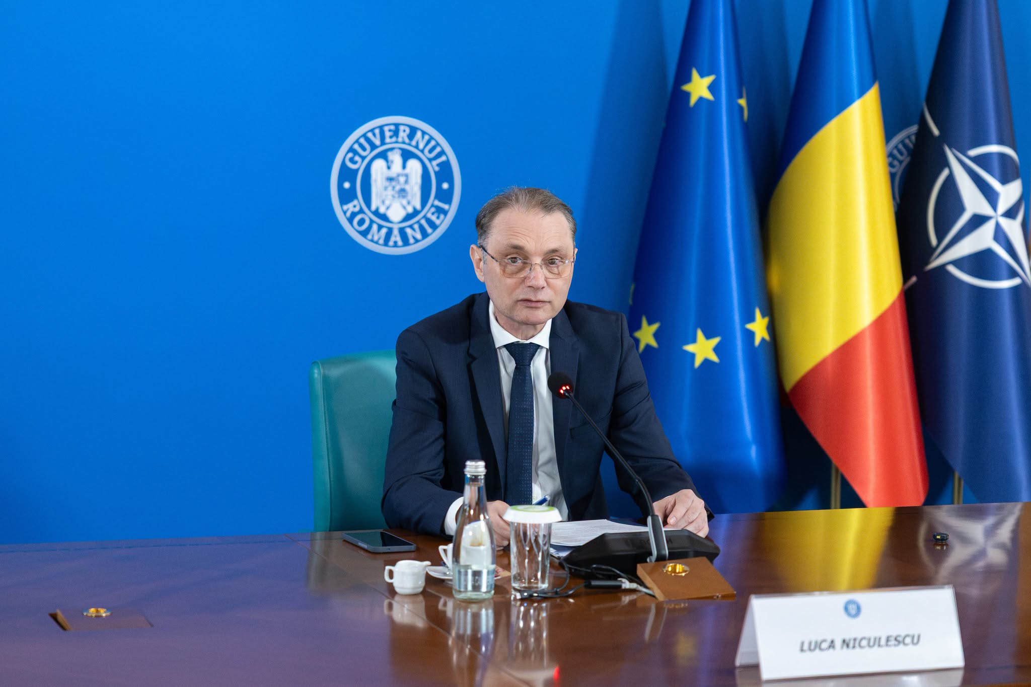 Bani deblocați pentru domeniile prioritare. Luca Niculescu pregătește o nouă rectificare bugetară