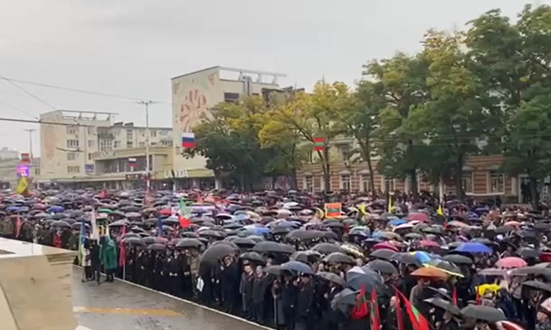Miting împotriva Chișinăului în regiunea transnistreană. Pensionarii, profesorii și studenții ar fi fost constrânși să participe. Video