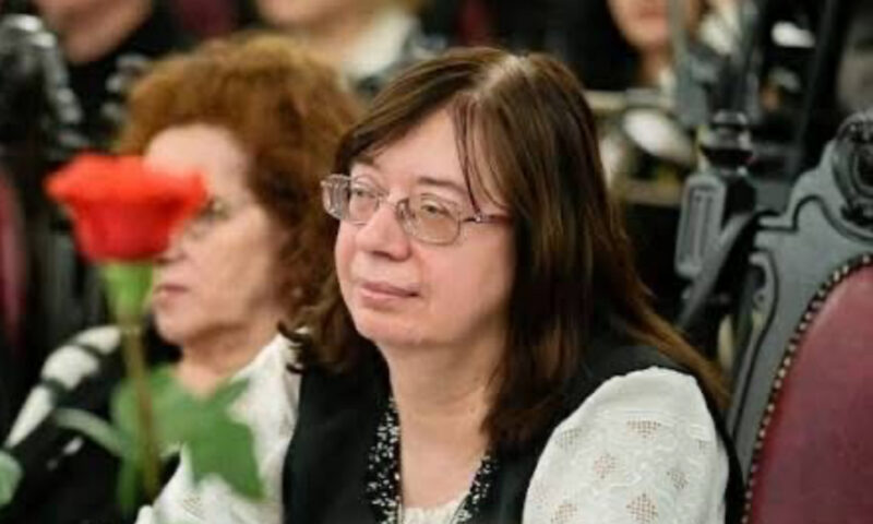 Pierdere pentru lumea literară. Scriitoarea Mihaela Grădinariu și tatăl ei au murit la câteva ore distanță