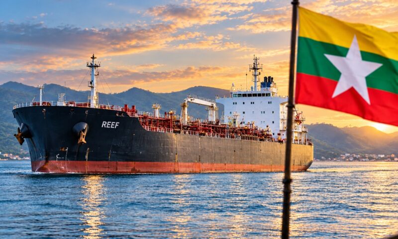 Iranul ar fi livrat combustibil pentru avioane în Myanmar. Transporturile au fost declarate drept motorină