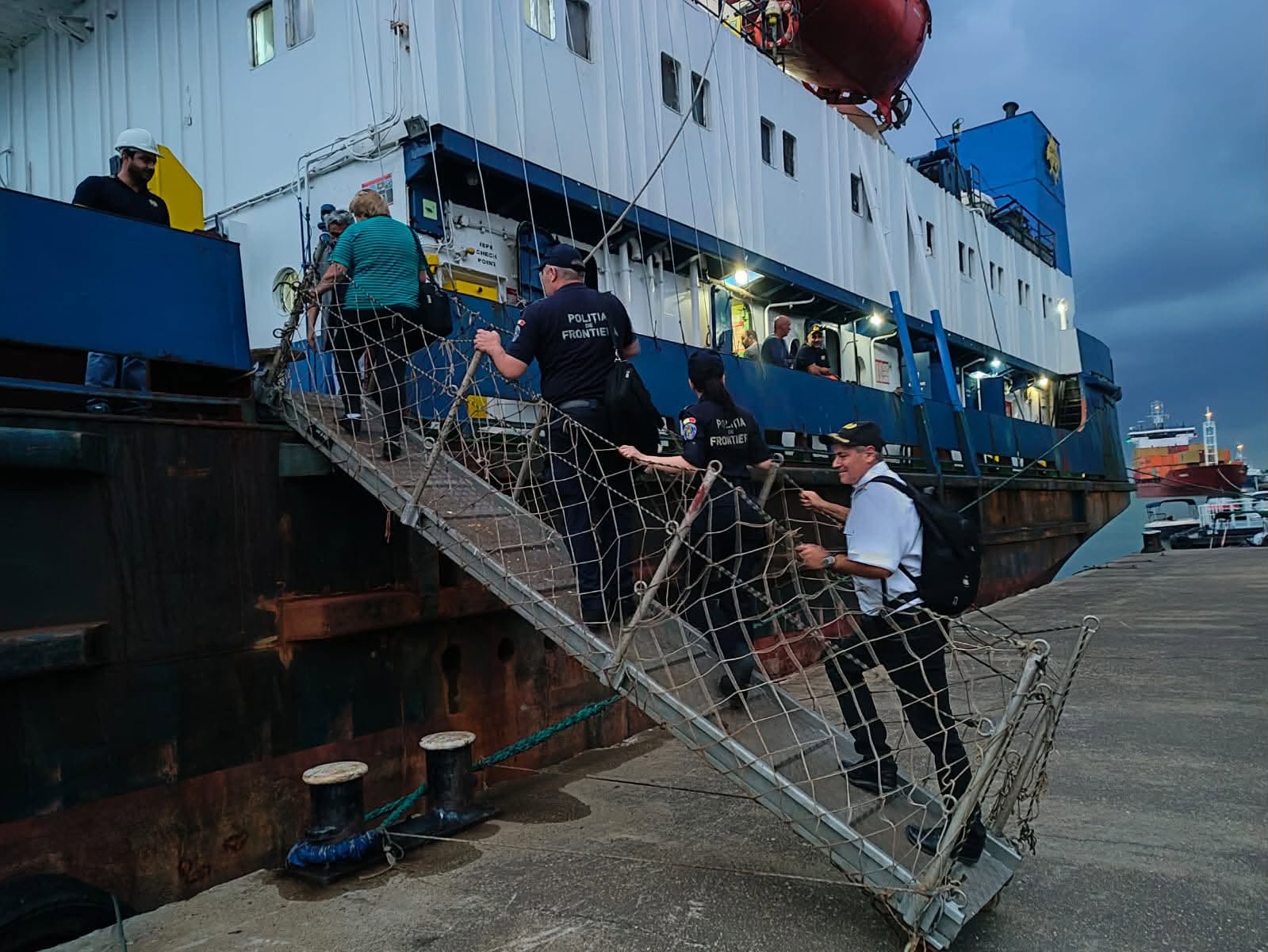 Marfă de două milioane de lei, descoperită în Portul Constanța. Ce au găsit polițiștii de frontieră într-un container din China