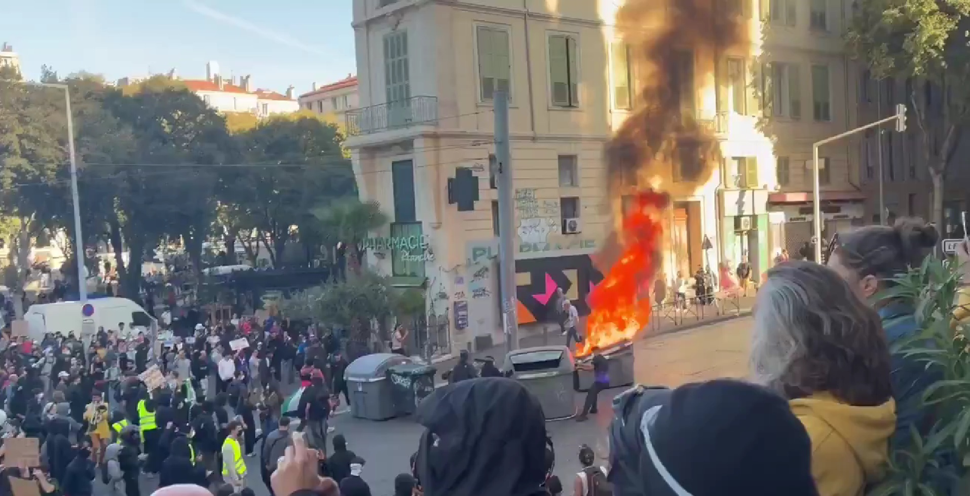 Franța, în fața unui nou val de proteste. Scumpirile scot oamenii în stradă, după manifestațiile elevilor