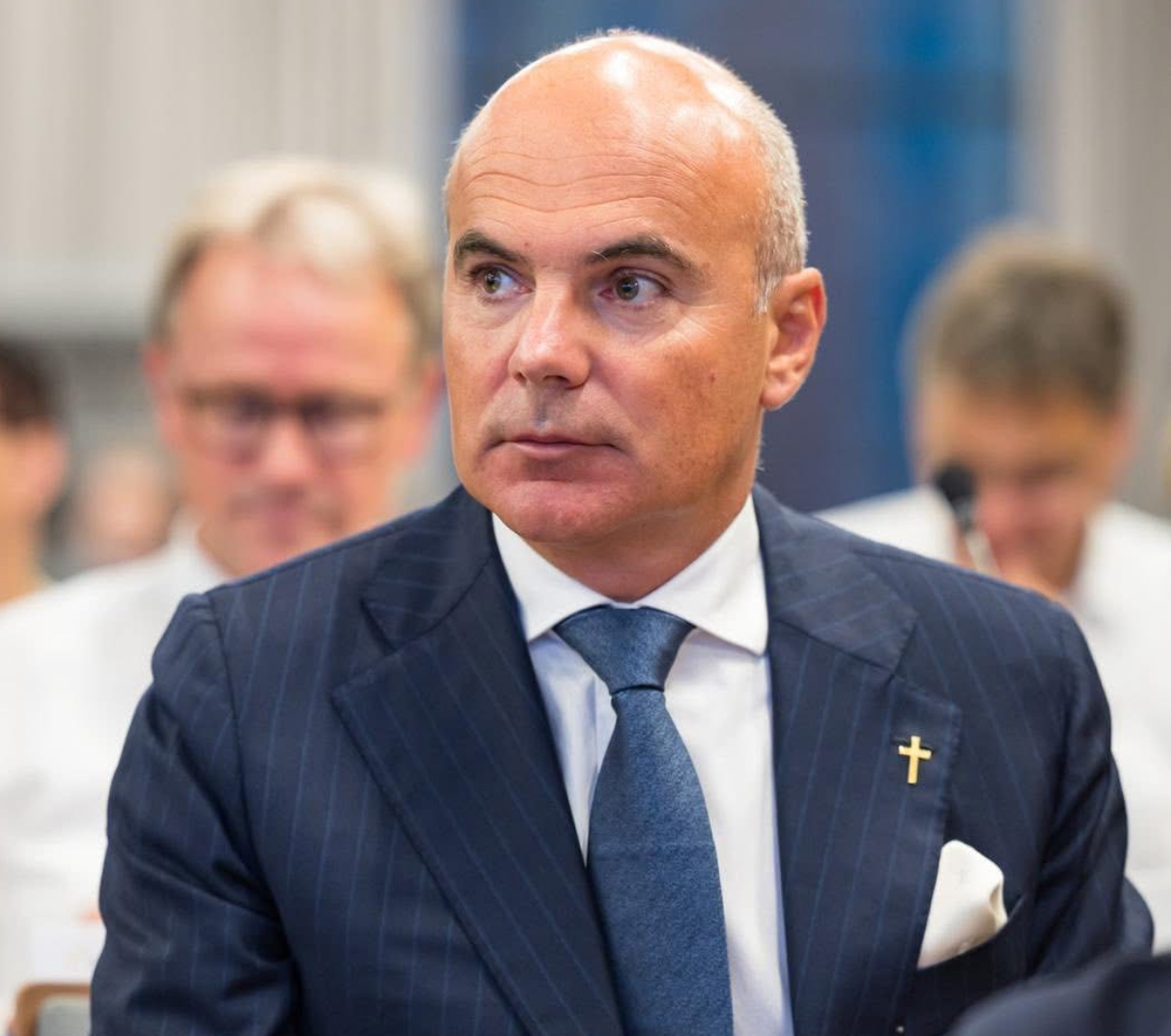 Rareș Bogdan îi reproșează lui Bolojan că a strâns cureaua în loc să atragă miliarde în România. Ce așteptări are de la Luca Niculescu