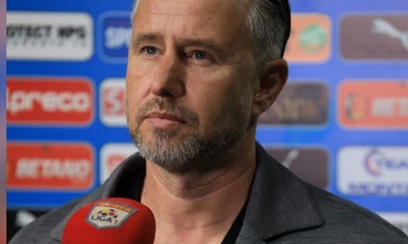 Reghecampf schimbă abordarea la FCSB. Ce le-a cerut  jucătorilor înaintea meciului cu Oțelul