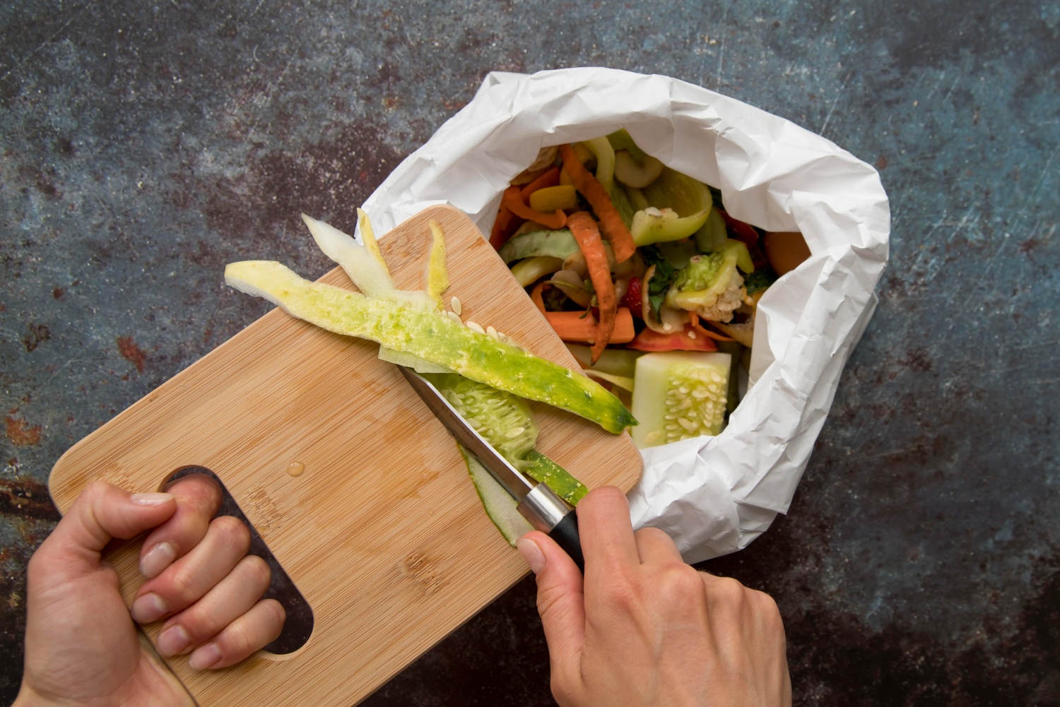 România, printre campioanele Europei la risipa alimentară. Câtă mâncare aruncă anual un român