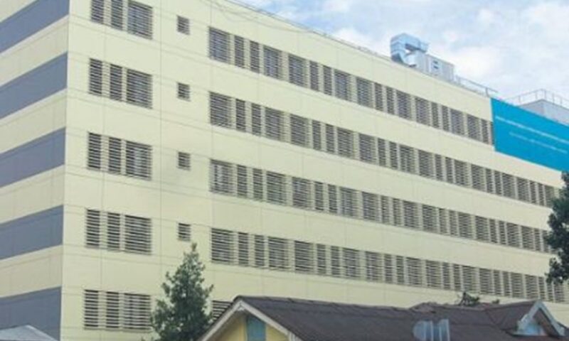 Violență la spital: pacientă bruscadă și dată afară de un angajat