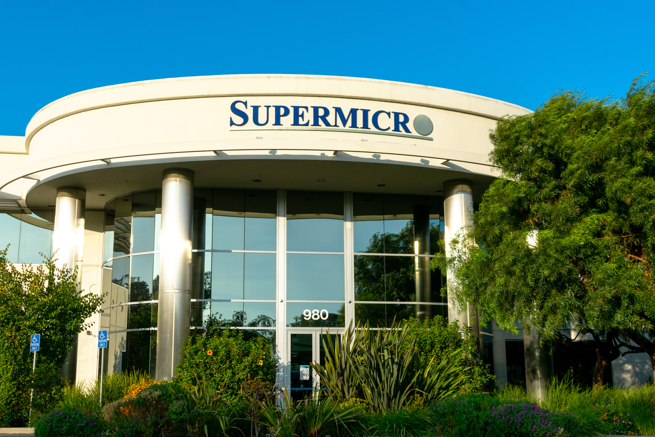 SuperMicro