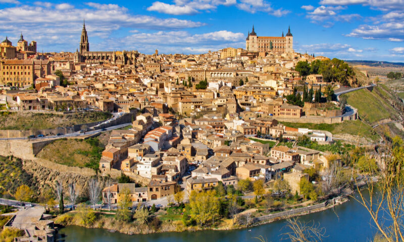Orașul din Europa care ascunde comori istorice. Atrage turiști din toate colțurile lumii