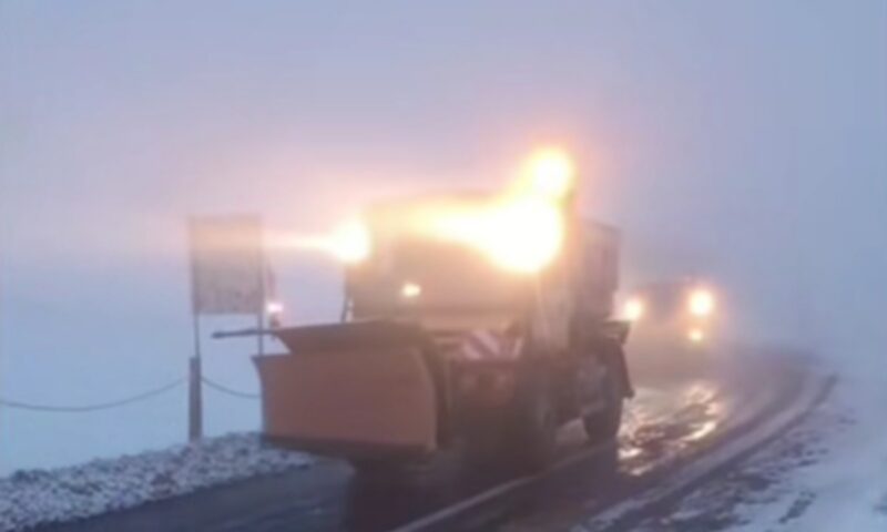 Condiții de iarnă pe Transfăgărășan. Ce avertisment au transmis drumarii