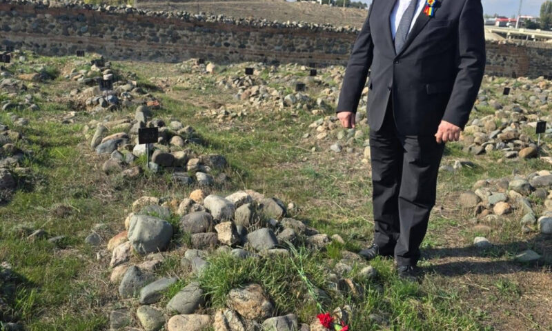 Monument în memoria prizonierilor români din lagărul NKVD nr. 223, dezvelit în Azerbaidjan