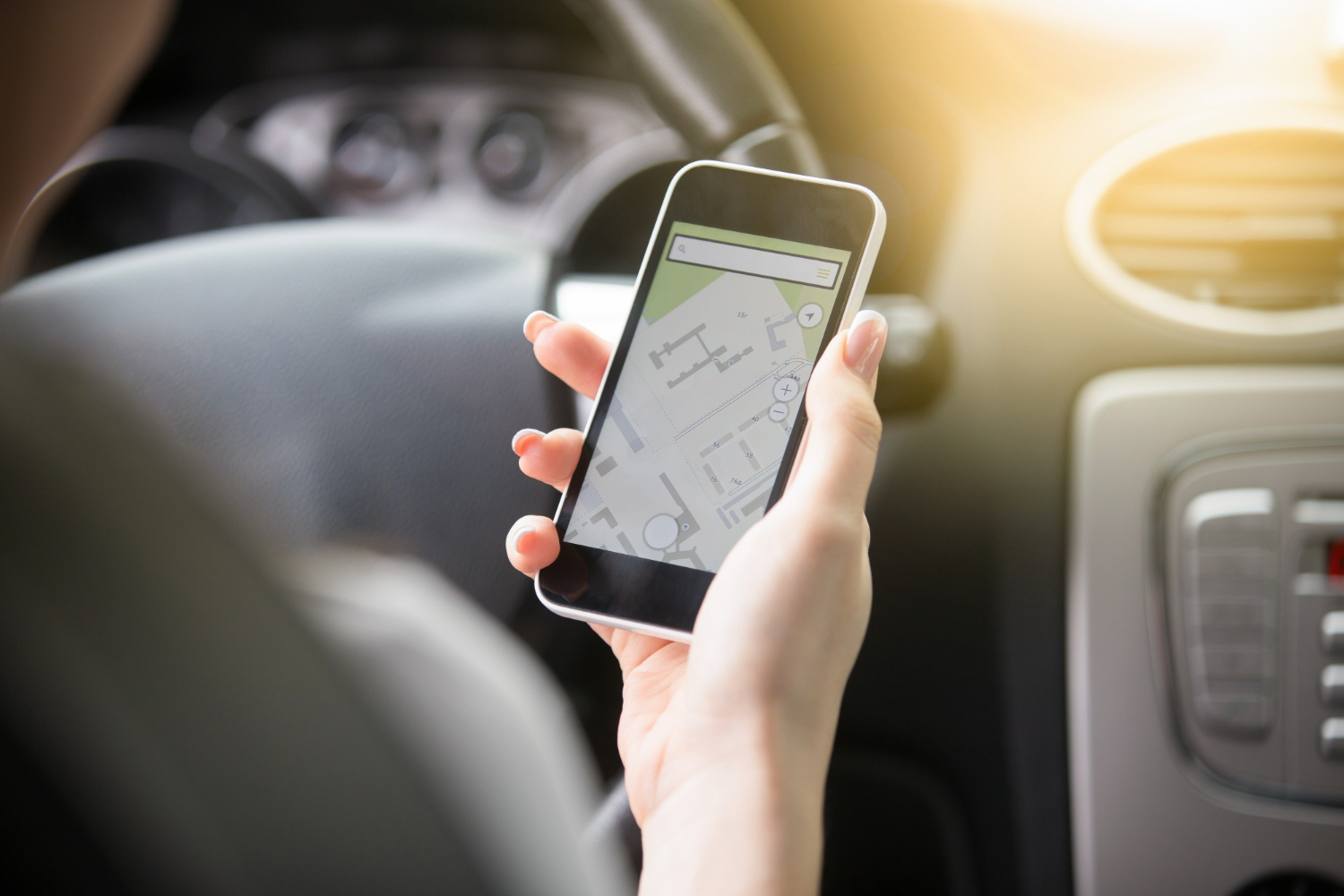 Funcțiile ascunse din Waze pe care mulți șoferi nu le cunosc. Cum îți poți personaliza navigația și planifica traseele