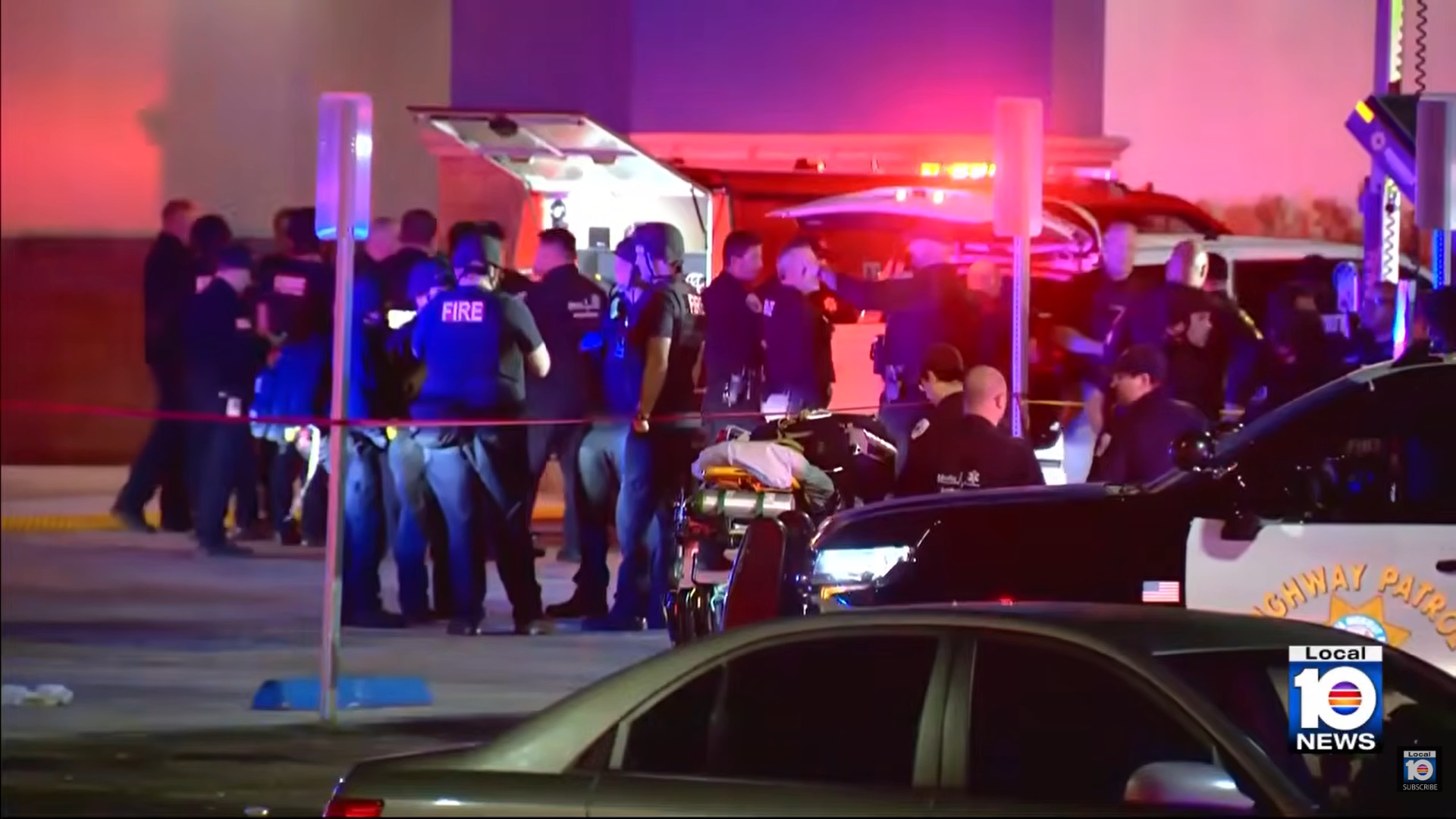 Atac armat într-un mall din California: un mort și șase răniți. Trei victime sunt în stare critică