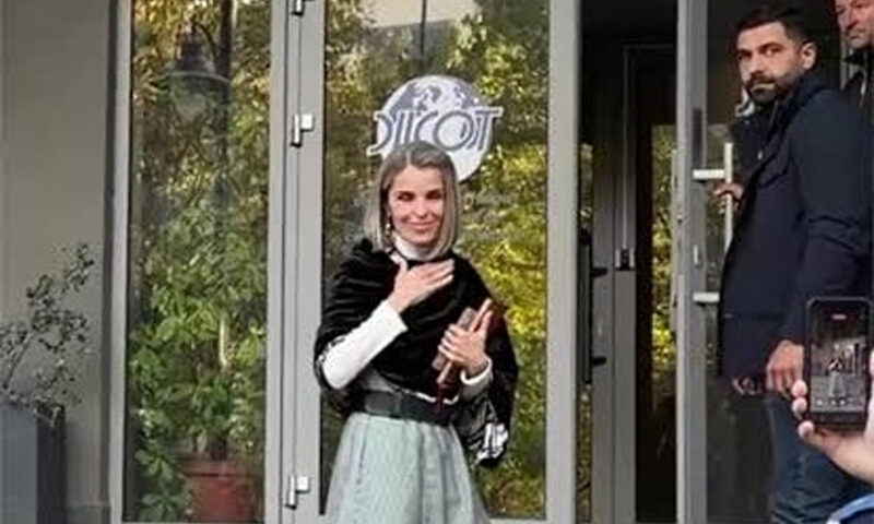 Cristela Georgescu a crezut că în casă au intrat hoții. Erau procurorii DIICOT