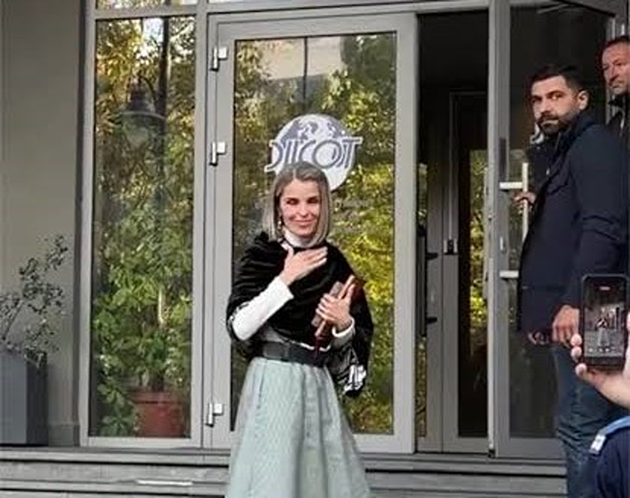 Cristela Georgescu a crezut că în casă au intrat hoții. Erau procurorii DIICOT