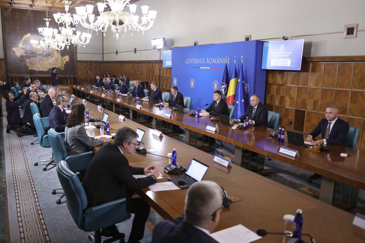 Guvernul aprobă vineri deblocarea finanțărilor pentru domeniile prioritare. Premierul Luca Niculescu: „Sănătatea reprezintă un element fundamental”