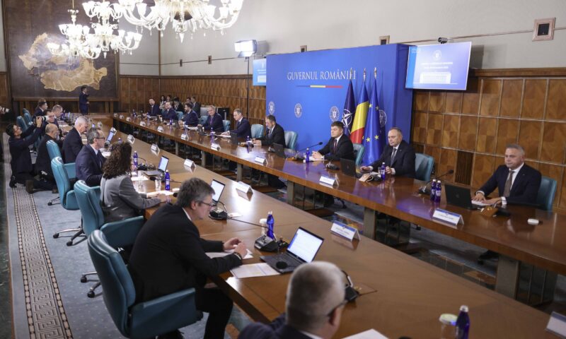 Guvernul aprobă vineri deblocarea finanțărilor pentru domeniile prioritare. Premierul Luca Niculescu: „Sănătatea reprezintă un element fundamental”