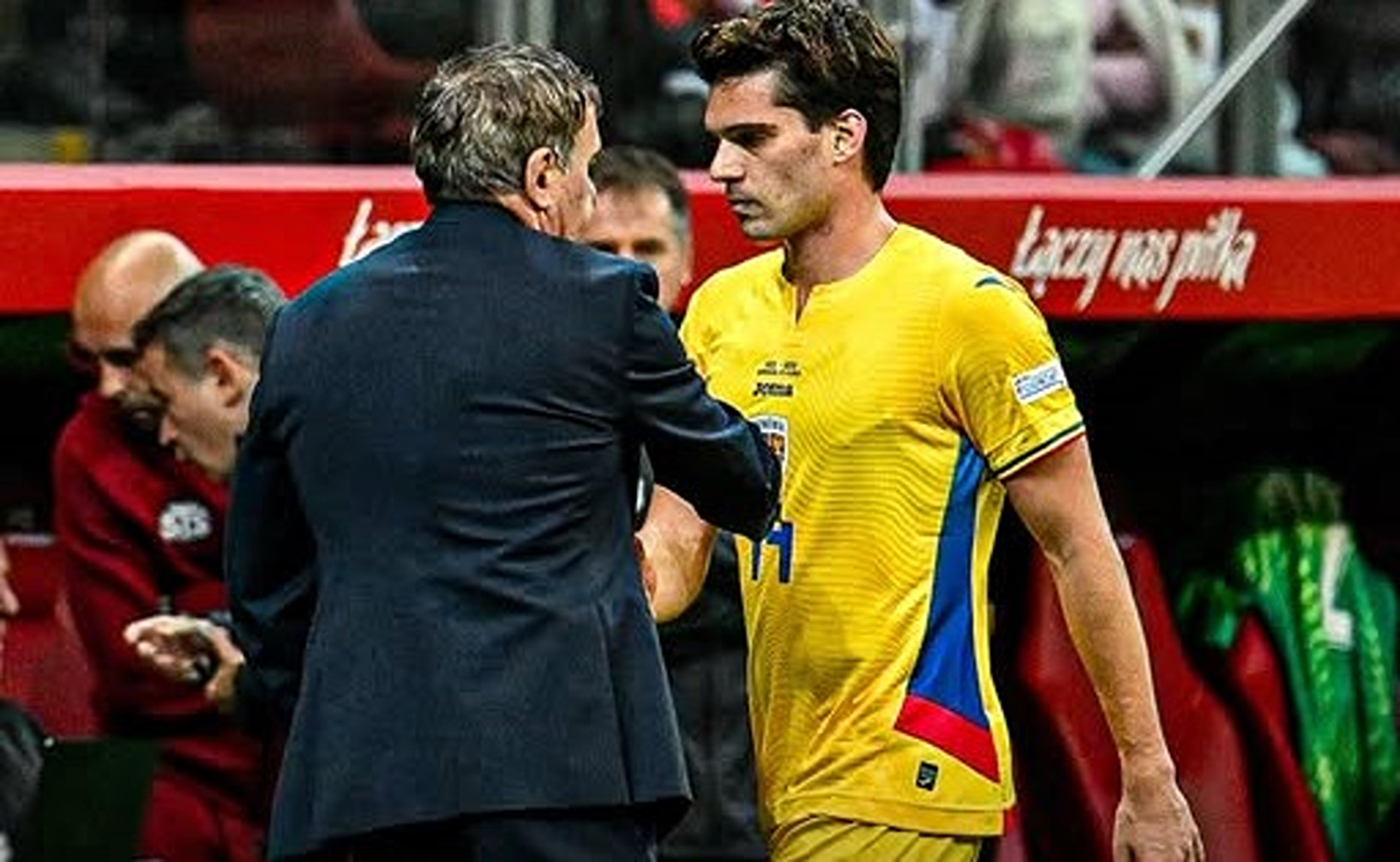 Ianis Hagi, după 0-6 cu Polonia: „Trebuie să o scoatem la capăt”. Gică Popescu: „Jucători adunaţi la o şuetă”
