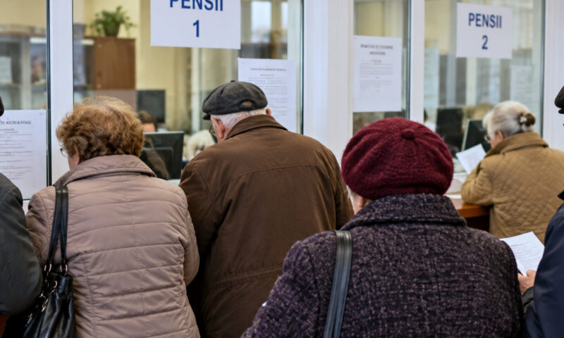 Dosarul de pensionare, de la depunere la prima plată. Cât durează procedura