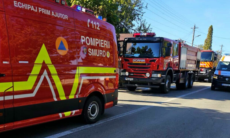 Explozie urmată de incendiu într-o locuință din Roșiorii de Vede. Două persoane au suferit arsuri