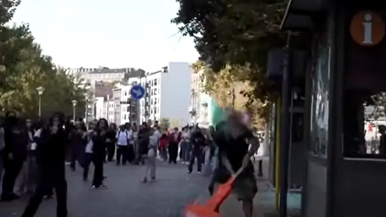 Belgia, blocată de greva generală împotriva măsurilor bugetare. Ciocniri între protestatari și polițiști în centrul Bruxelles-ului