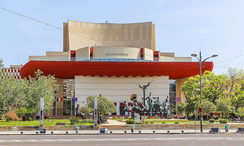 Scandal la Teatrul Național București. Conducerea îl păstrează pe regizorul Felix Alexa, acuzat de hărțuire sexuală