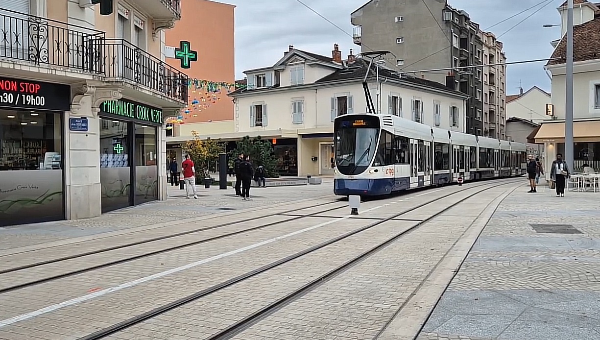 tramvai Franta-Elveția