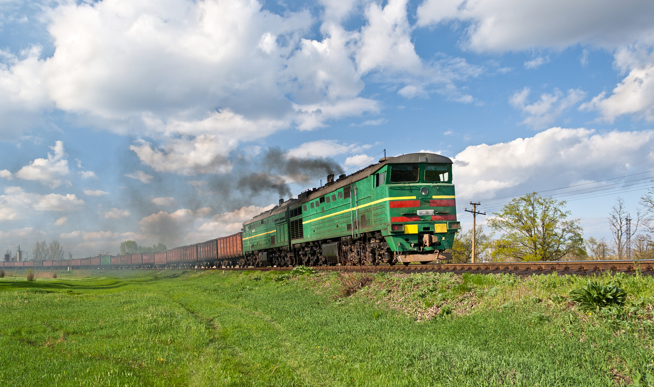 Ucraina rămâne fără locomotive după atacurile Rusiei. Kievul cere ajutor Europei