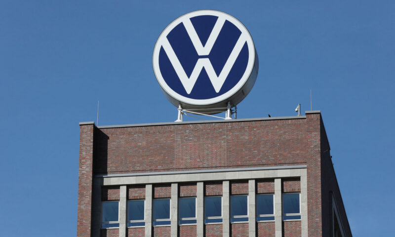 Criză profundă la gigantul auto Volkswagen. Sindicatul IG Metall dă ultimatum conducerii și pregătește proteste de amploare